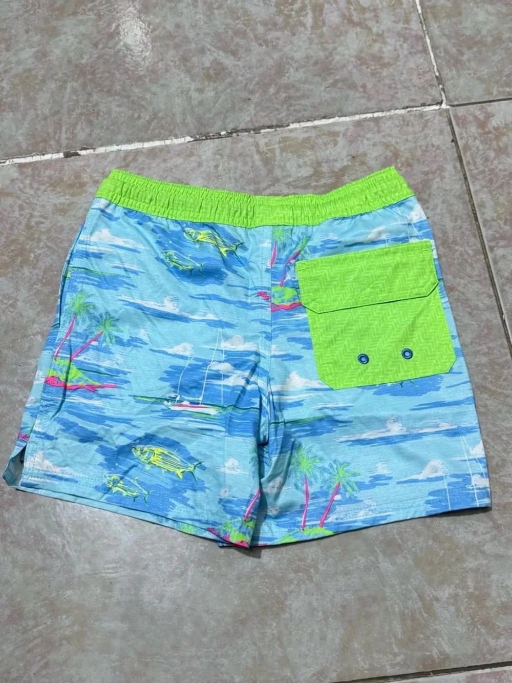 Vineyard Vines nwot size
